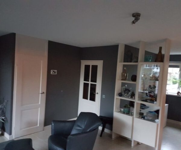 Sliedrecht, interieur opgefrist