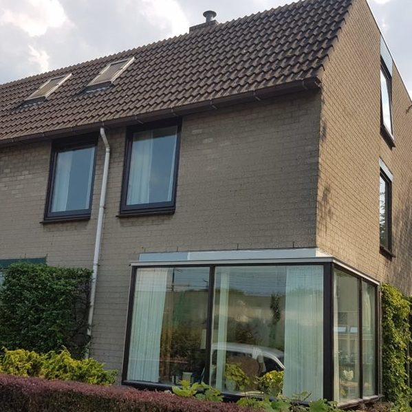 Zwijndrecht, twee-onder-een-kap Zwijndrecht, twee-onder-een-kap